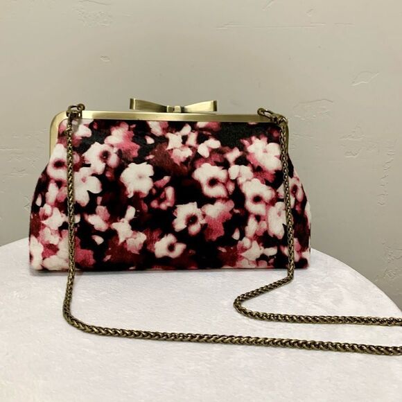 Handmade Real Hair On Calf-hide Floral Print Bowknot Kisslock Clutch & 2 Straps - Picture 1 of 16